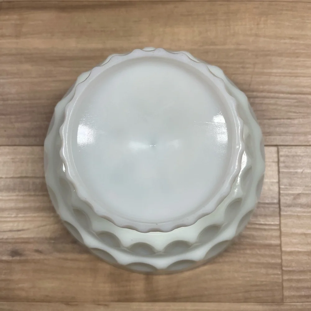 Large Vintage White Centerpiece Milk Glass Footed Bowl Thumbprint Design - Picture 6 of 6